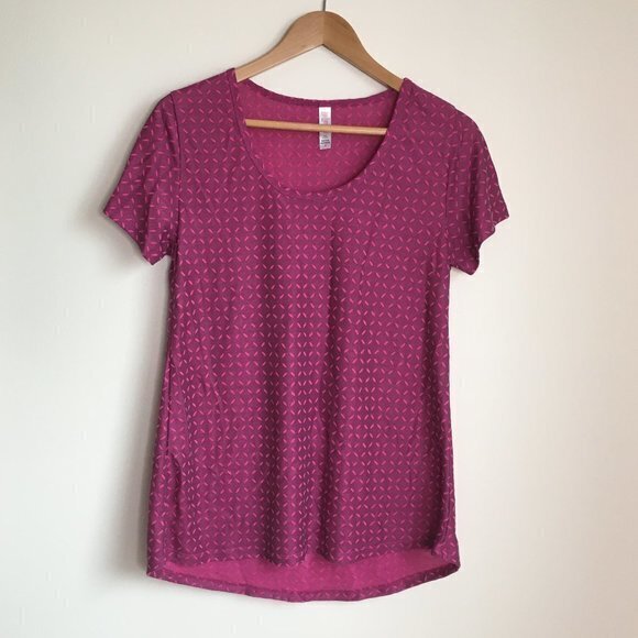 LULAROE Short Sleeve‎ Geometric Print Top Pink Wome - Picture 1 of 4